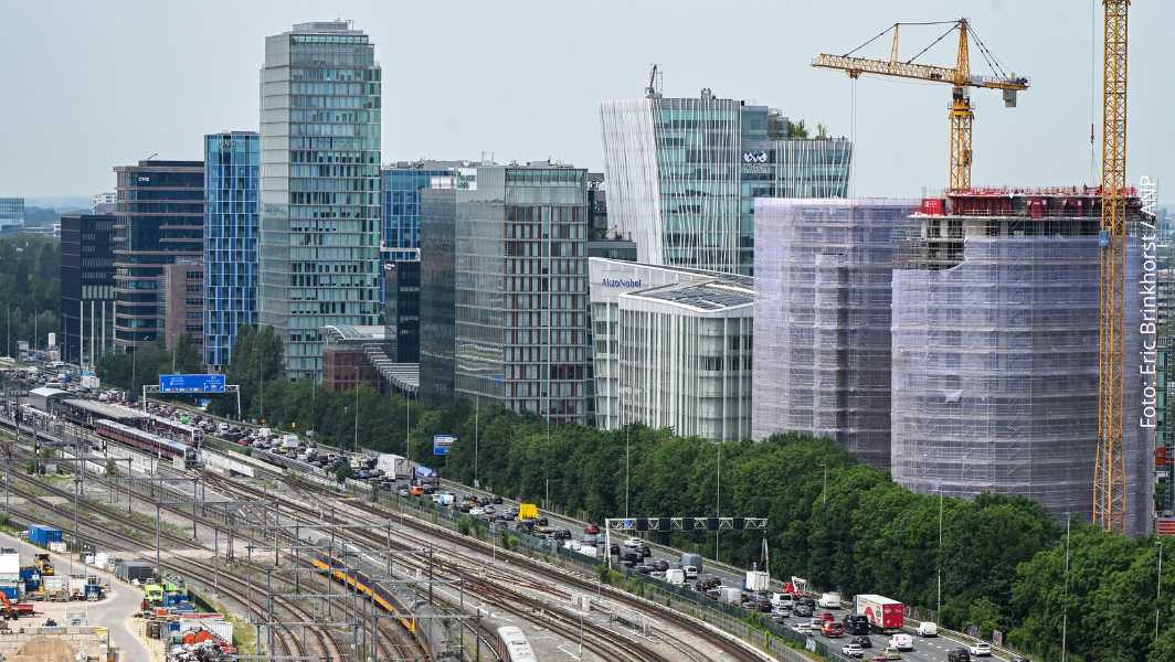 AMSTERDAM 29-5-2026 Zuidas A10